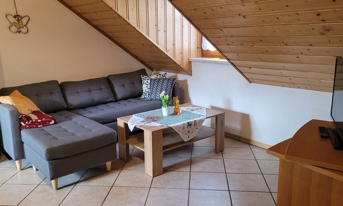 Neunburg vorm Wald Apartment | Romantic vacation apartment (65sqm) with balcony and view of the valley