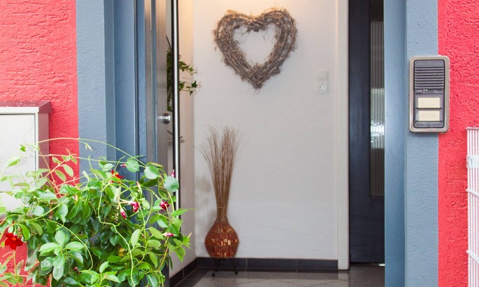 Rust House | Romantica, Rust