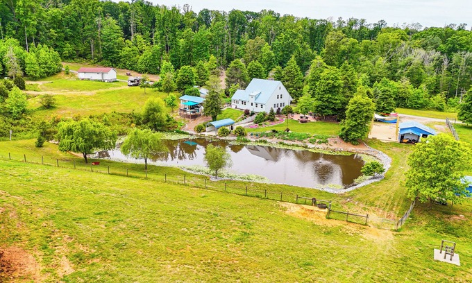Ronda House | Ronda Home w/Hot Tub + Fire Pit, Near Wineries!