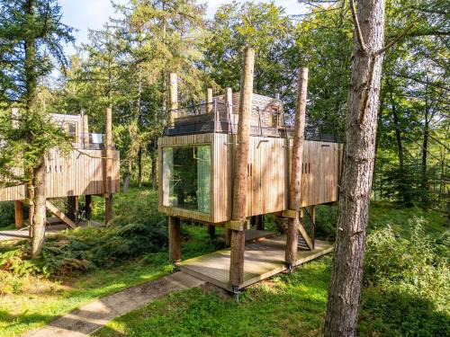 Maubray House | Rooftop Retreat with Sauna