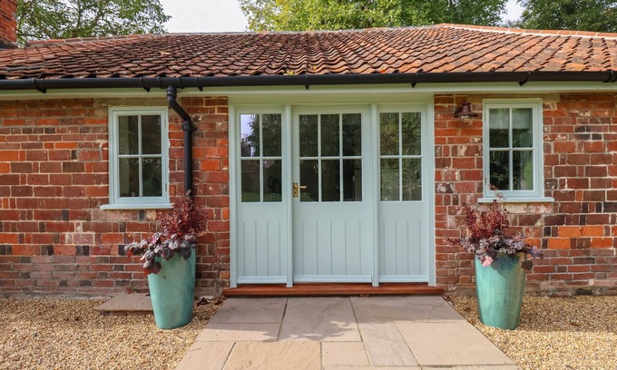 Saxmundham Cottage | ROOKERY COTTAGE, family friendly, with open fire in Saxmundham
