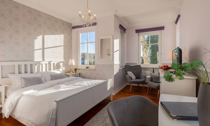 Thiessow Bed & Breakfast | Room 5 - Villa Wahnfried