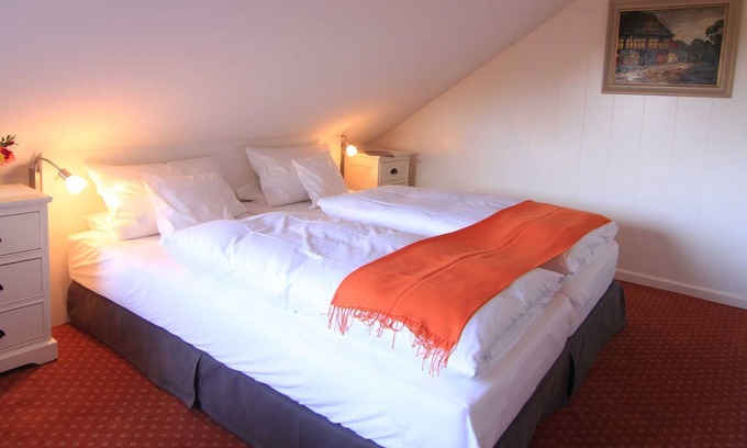 Wenningstedt-Braderup Cottage | Room 04 - Pension Seagull's Nest