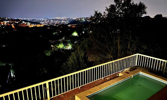 Greater Johannesburg Metropolitan Area House | Room-honeyhills Excellence Resorts C