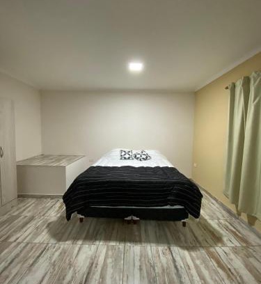 San Rafael Apartment | Room II