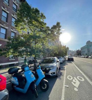 Queens House | ROOM IN A 2 BEDROOM APARTAMENT 10 MINUTES TO TIME SQUARe!