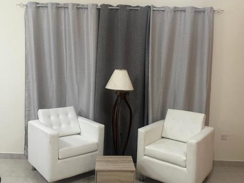 Mirdif House | Room in villa king bed master for girls or family
