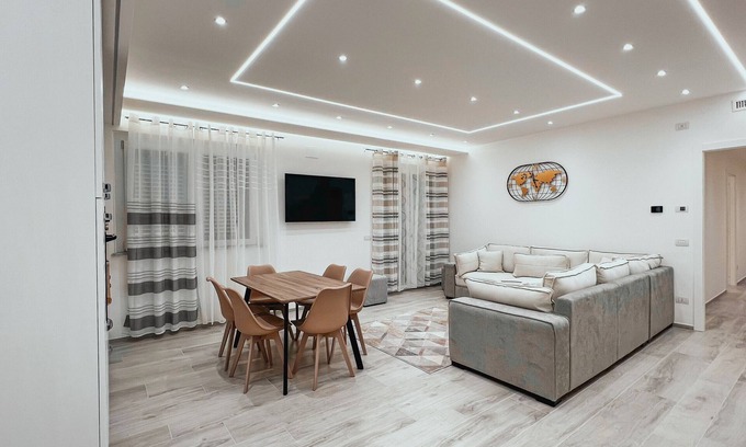 Savona Villa | Room 'La Gemella 1' with Private Terrace and Wi-Fi