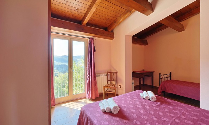 Patti Apartment | Room 'Salina' with shared terrace, shared garden and air conditioning