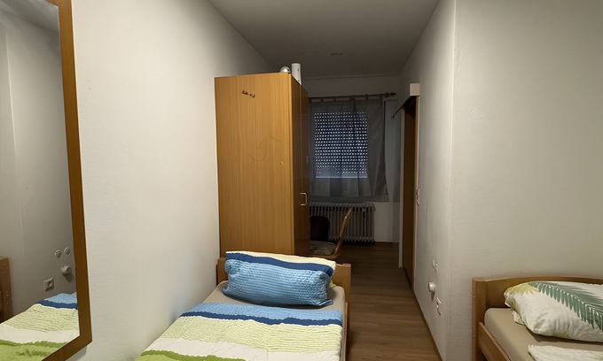Berg Apartment | Room 'Zimmer 8' with Wi-Fi