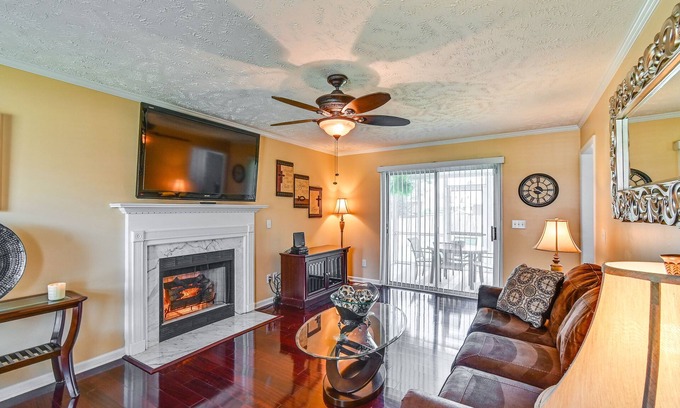 Fayetteville House | Roomy Fayetteville Home Rental w/Screened Porch!
