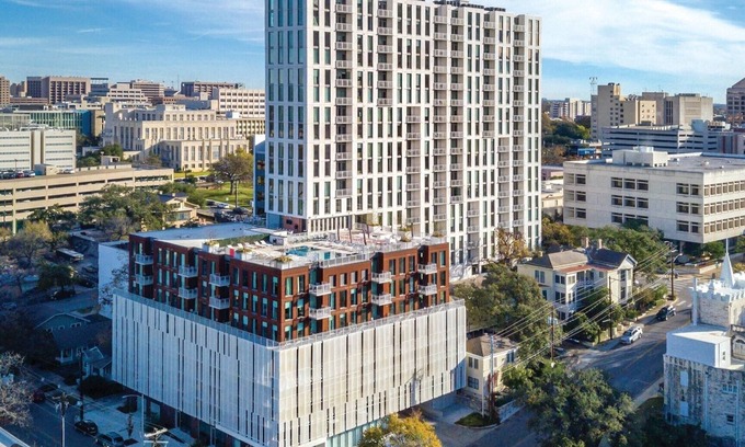 Civic District Resort | Roomy Studio at Austin Resort! Complete with Rooftop Pool, Fire Pit, and More!