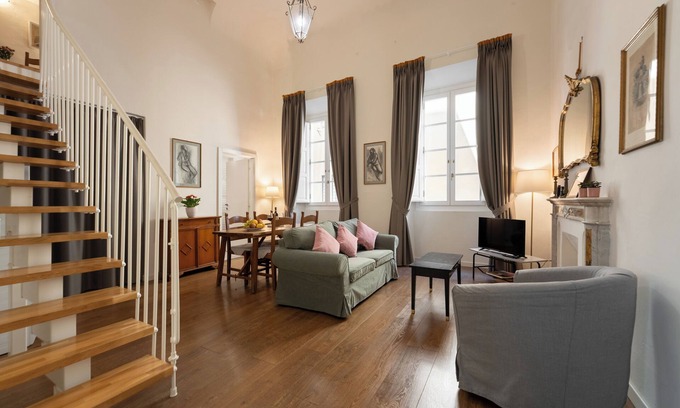 Duomo Apartment | Rosa Brandi Apartment - Palazzo D'Ambra Historical Residence