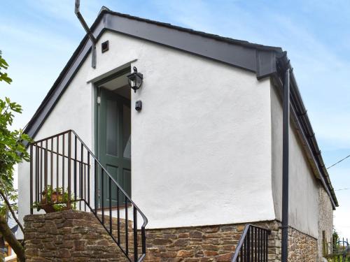 Philleigh Apartment | Roseland Roost - Uk49839