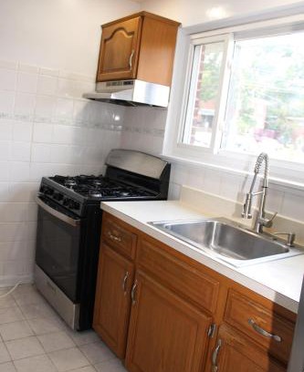 Oxon Hill Bed & Breakfast | Roseld court