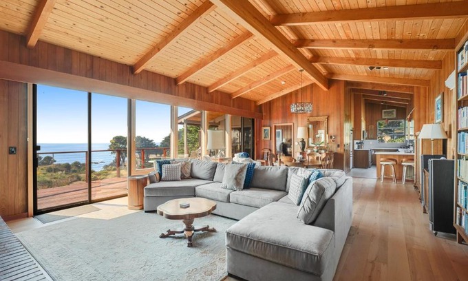 Mendocino House | Rosemary's Retreat