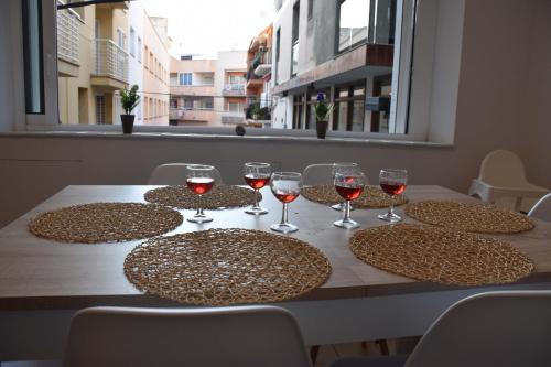 Roses Town Center Apartment | Rosesapparts A20deMar Triplex