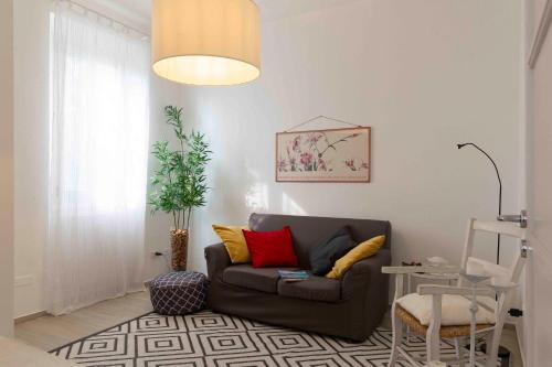 Reggio nell'Emilia Apartment | ROSSENA HOME tranquillo appartamento, con giardino, vicino al centro ed all'Ospedale Santa Maria Nuova SMN