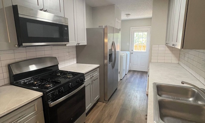 Round Rock House | Round Rock Monthly I