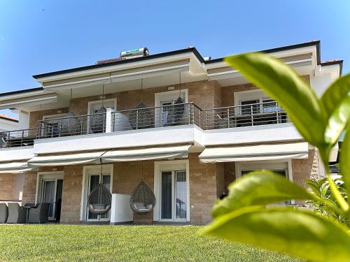 Nikita Apartment | Royal Apartments - Nikiti