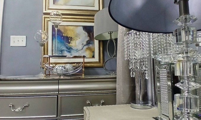 Southwest Raleigh Apartment | Royal Elegance Downtown