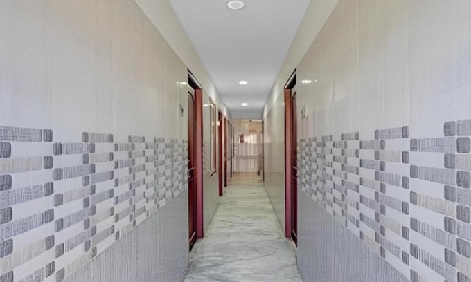 Central Chennai Hotel | Royal Guest House