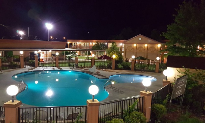 Durham Hotel | Royal Inn