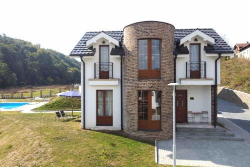 Central Serbia Apartment | Royal King Villa 2