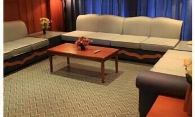 Al Muraqqabat Apartment | Royal Plaza Hotel Apartments