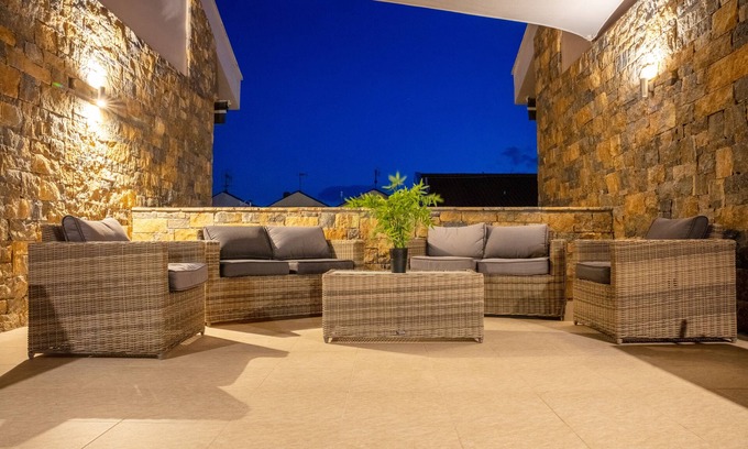 Nikita House | Royalty Suites Seaside