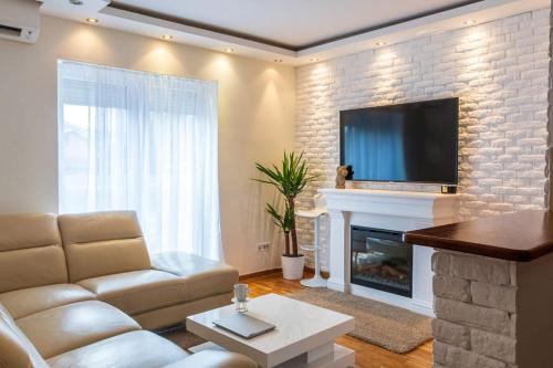 Zemun Apartment | Royalux Zemun Residences