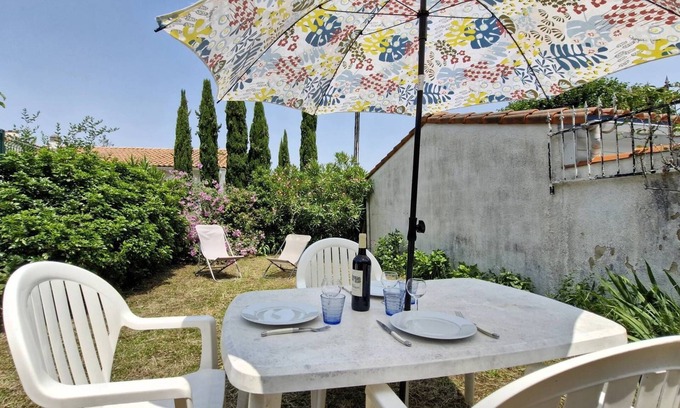 Royan Apartment | Royan - APARTMENT - garden level - WALK AT TWO STEPS et BEACH at 600m