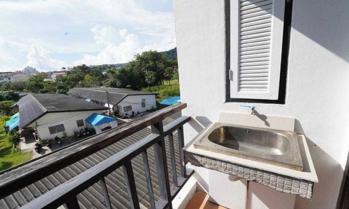 Patong Hotel | RQ Phuket Patong Beach by Collection O