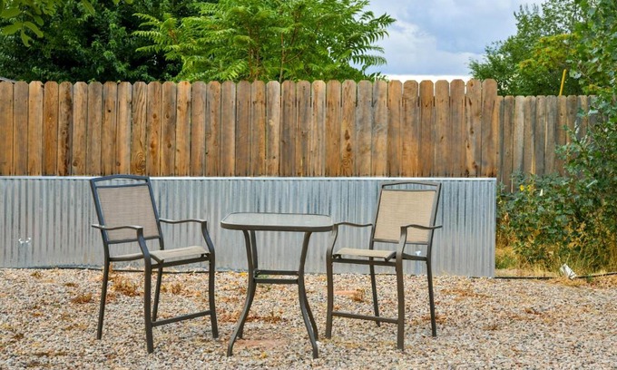 Moab House | RSH 3 - Sleeps 10! Minutes from downtown Moab