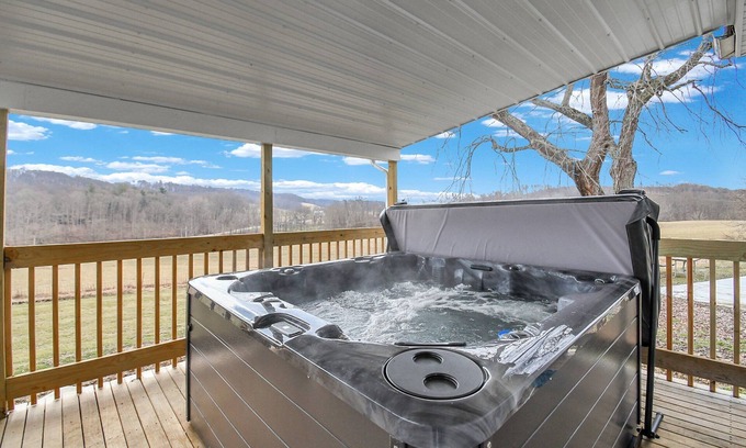 Logan Other | Ruby's Farmhouse (Hocking Hills area)