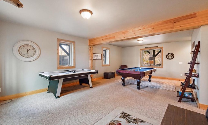 Charter Hills House | Rudolph Resort