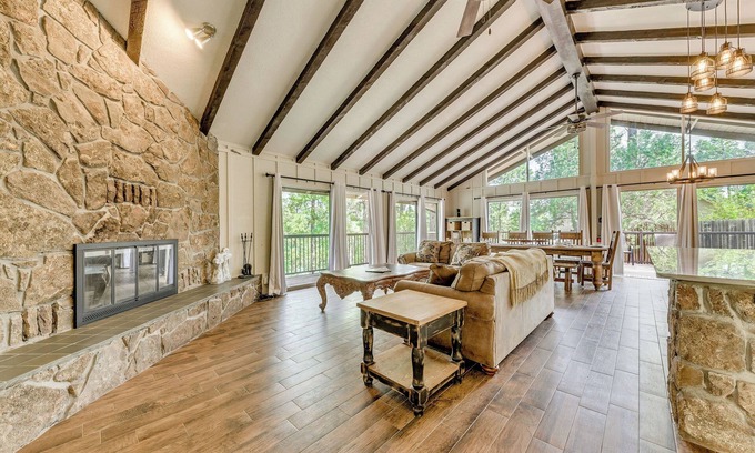 Ruidoso House | Ruidoso Vacation Rental w/Spacious Deck