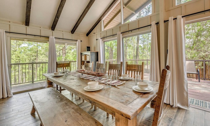 Ruidoso Cottage | Ruidoso Vacation Rental w/Spacious Deck