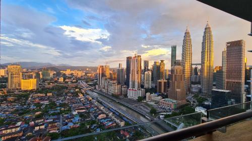 Kuala Lumpur City Centre Apartment | Rumah Kampong Bharu near KLCC (3Rooms)