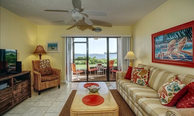 Bradenton Beach Apartment | Runaway Bay 190 in Bradenton Beach