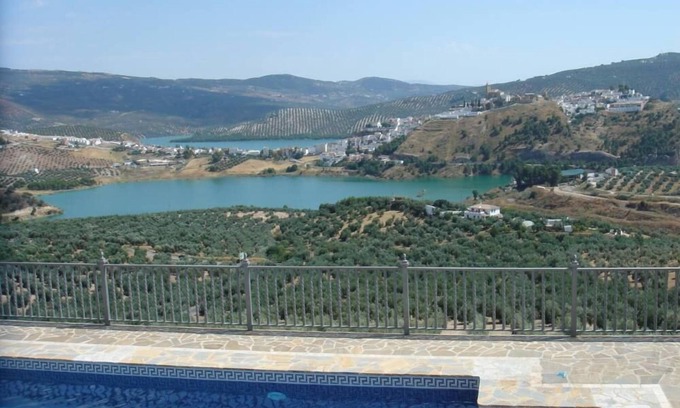 Iznajar House | Rural Accommodation El Mirador/Rural Accommodation in Iznájar/8 People