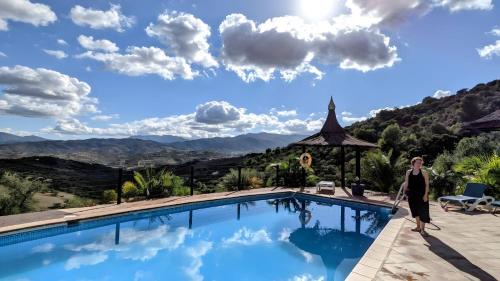 Tolox House | Rural cottage 'VINCENT' van gogh, with spectacular pool & OPTIONAL private 6 guests jacuzzi