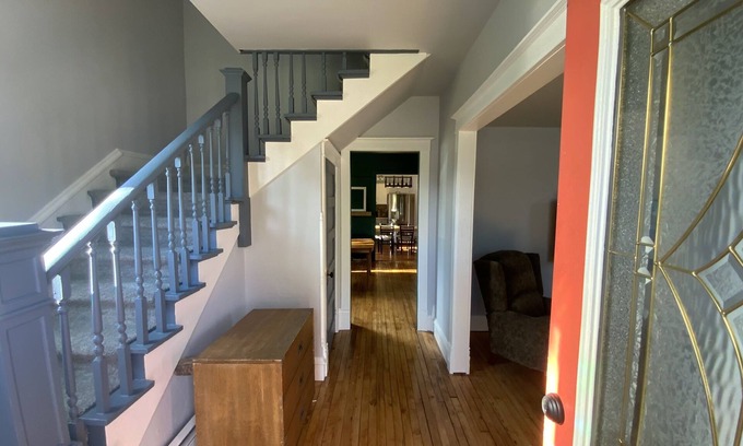 Trenary House | Rural Historic Farm House, Kid and Pet Friendly
