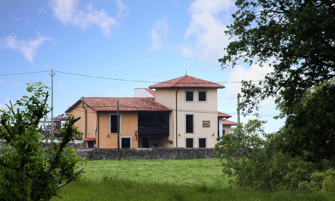 Obaya House | Rural House Gallu Juancho. Between Lastres and Ribadesella and in front of the sea.
