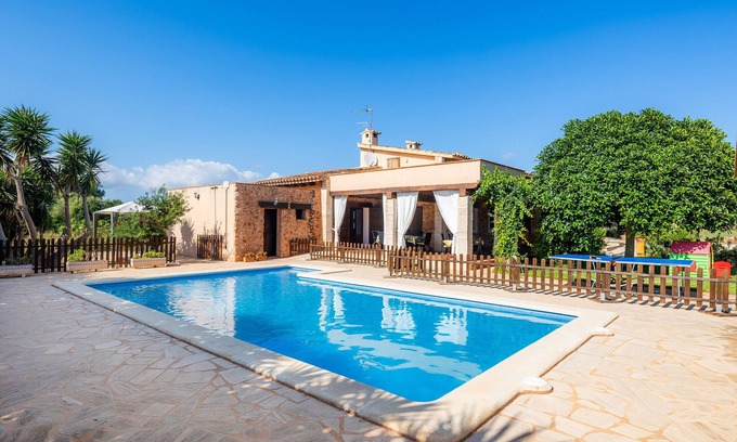 Manacor Villa | Rural House 'Villa Es Coll Doret' with Private Pool, Private Terrace and Wi-Fi