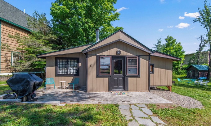 Rangeley Cabin | Russell Cove 17 | Adorable Shared Waterfront on Rangeley Lake!