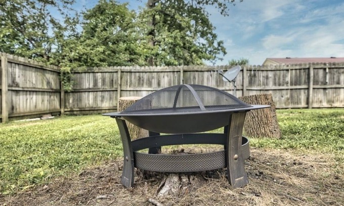 Lawrence House | Rustic 3BR with King Size Bed and Fire Pit