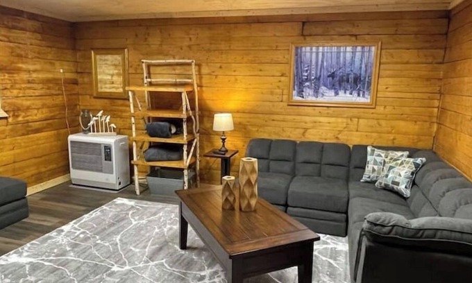 Fairbanks Cabin | Rustic Cabin at 17.5 Chena Hot Springs Rd.