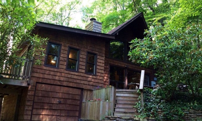 Asheville Cabin | Rustic Cabin In Asheville Forest-15 Minutes From Downtown AVL, yet worlds away!