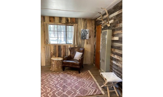 Alpine Cabin | Rustic Charm Cabin in the tall pines, Alpine AZ #4